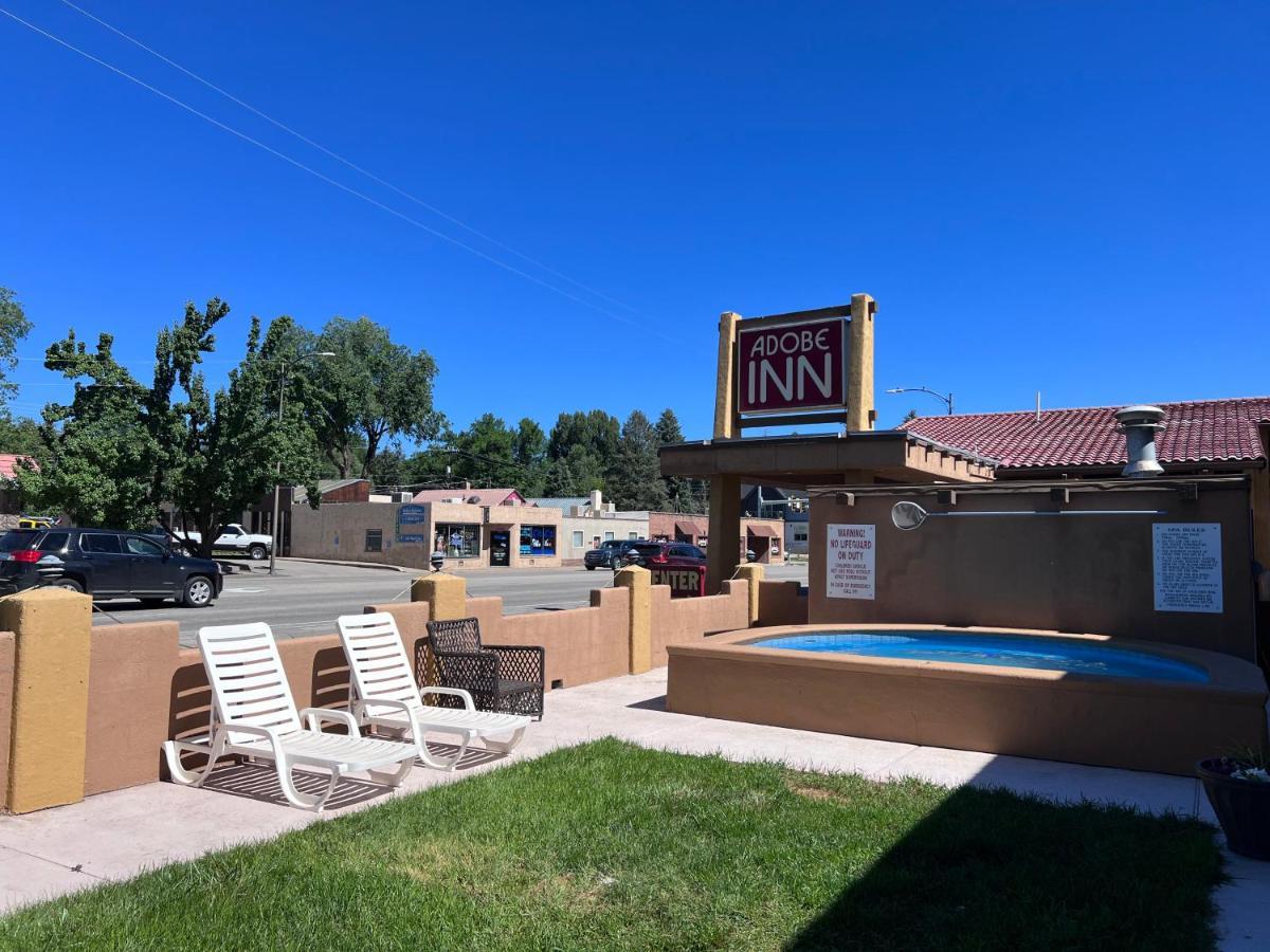 Adobe Motel 3*
