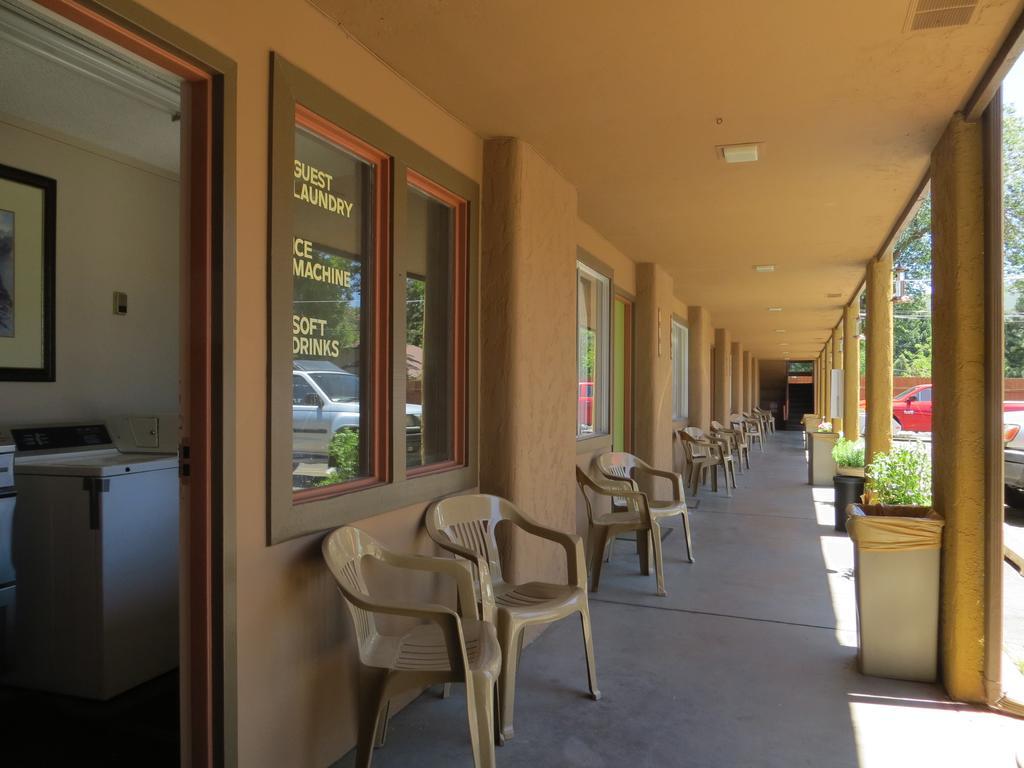Motel Adobe